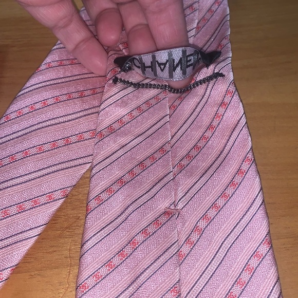 Chanel 100% silk Tie Pink CC logo stripe with Chain 60"L x 3.5"W EUC - Picture 6 of 14